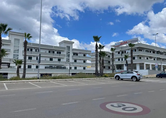 House Nereide, Lovely Sea View Галліполі