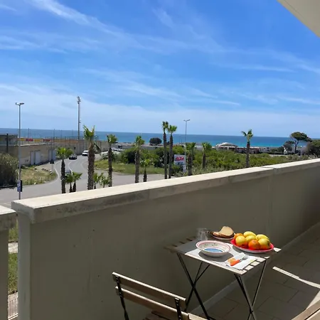 House Nereide, Lovely Sea View Apartment